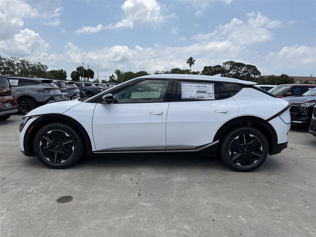 new 2025 Kia EV6 car, priced at $49,475