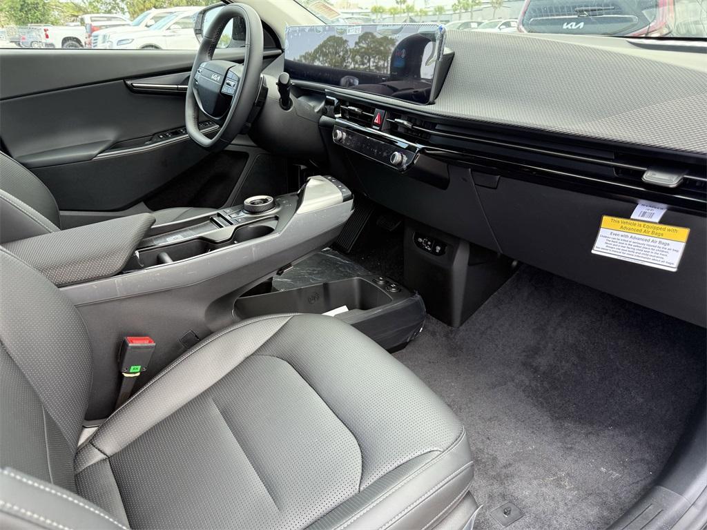 new 2025 Kia EV6 car, priced at $49,475