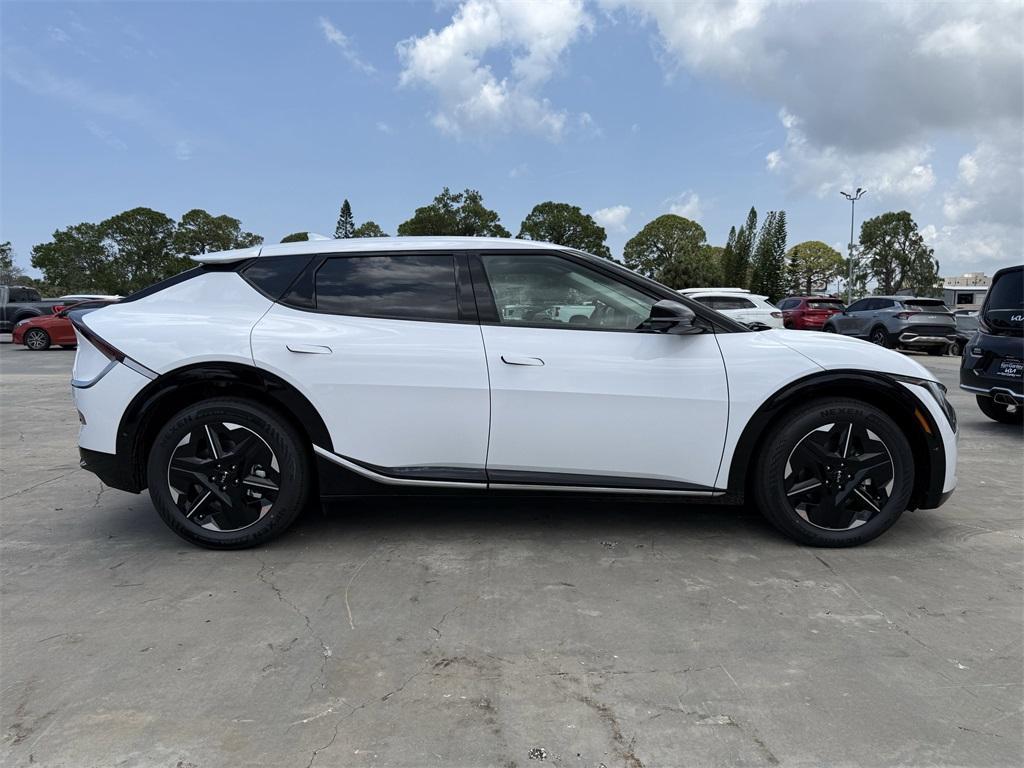 new 2025 Kia EV6 car, priced at $49,475