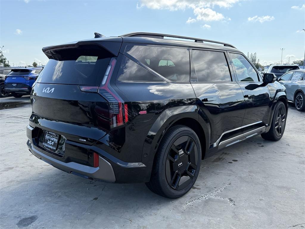 new 2026 Kia EV9 car, priced at $71,065