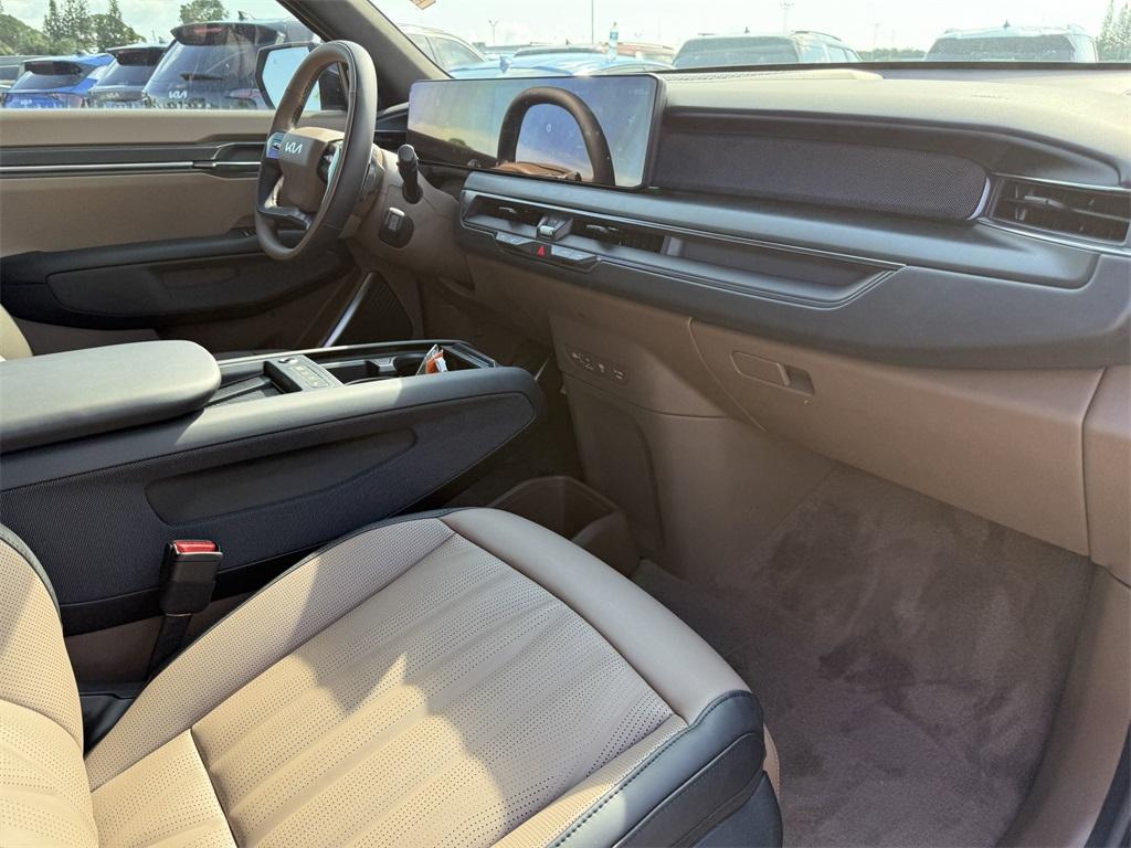 new 2026 Kia EV9 car, priced at $71,065