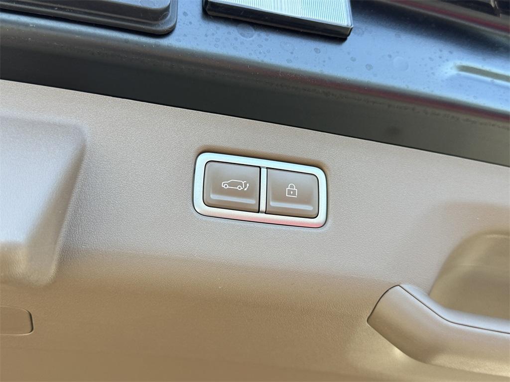 new 2026 Kia EV9 car, priced at $71,065