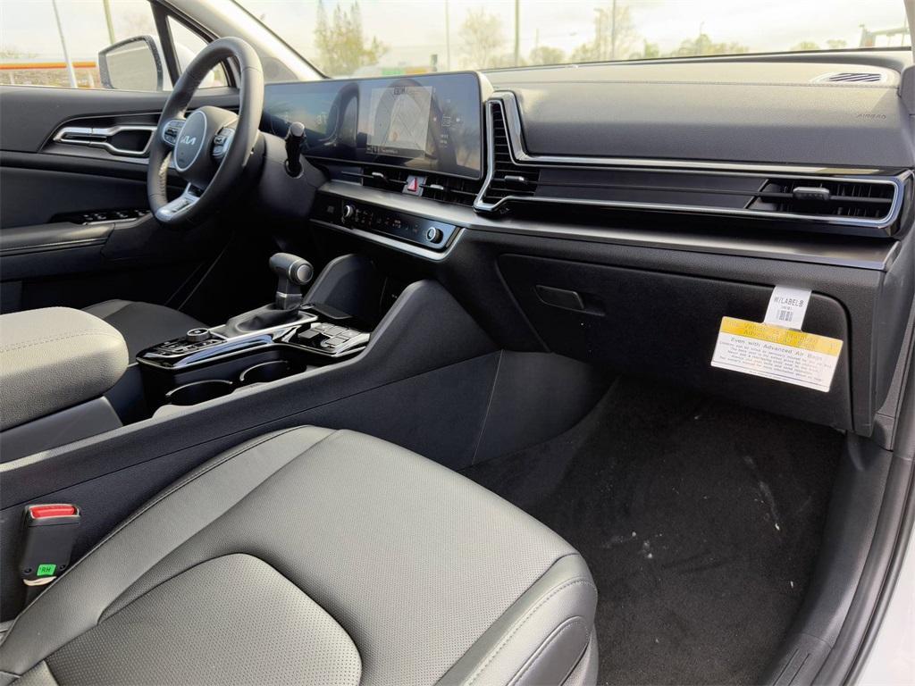 new 2025 Kia Sportage car, priced at $29,955