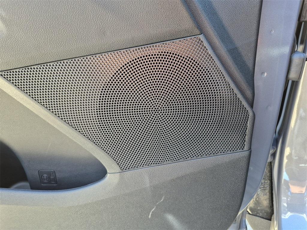 new 2025 Kia Sorento car, priced at $32,130