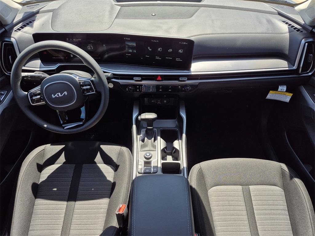 new 2025 Kia Sorento car, priced at $32,130