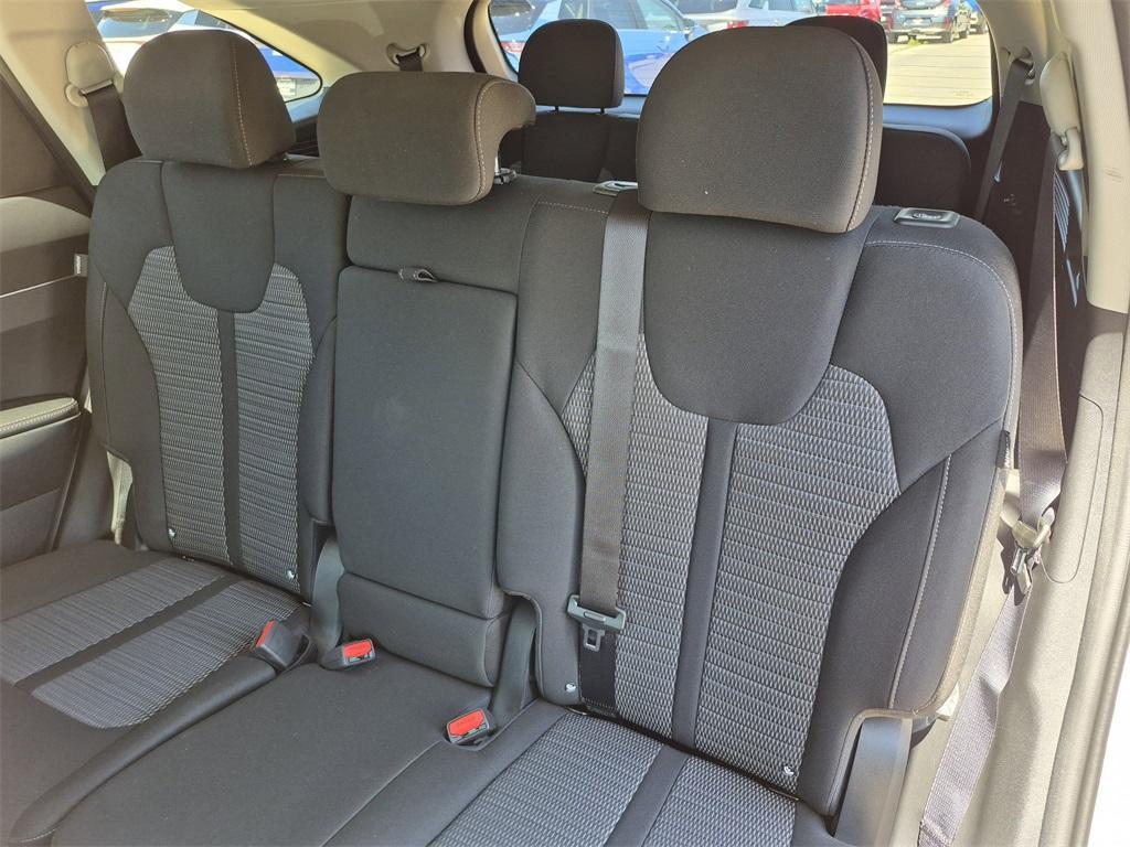 new 2025 Kia Sorento car, priced at $32,130
