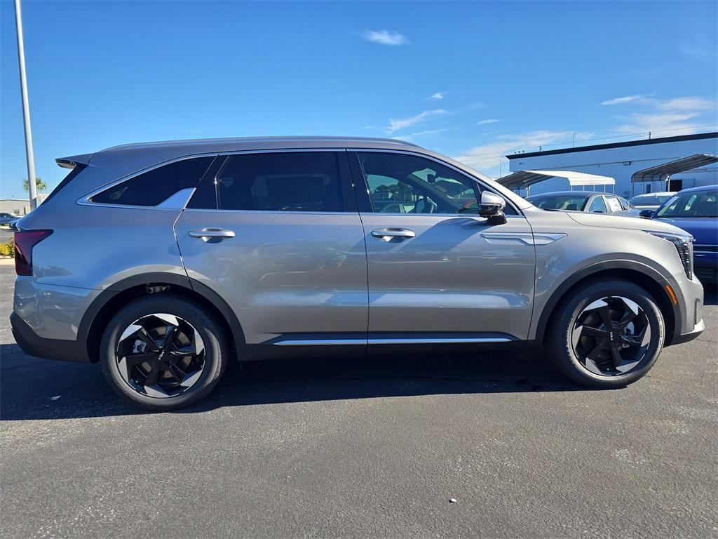 new 2025 Kia Sorento Hybrid car, priced at $43,450