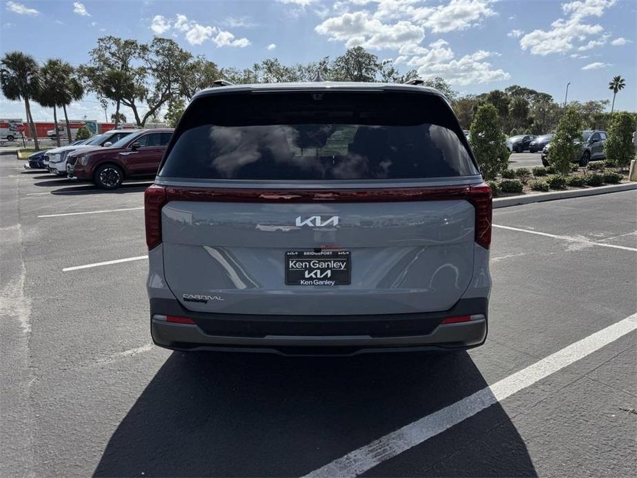 new 2025 Kia Carnival car, priced at $55,255