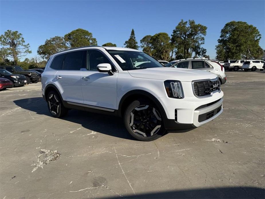 new 2025 Kia Telluride car, priced at $41,205