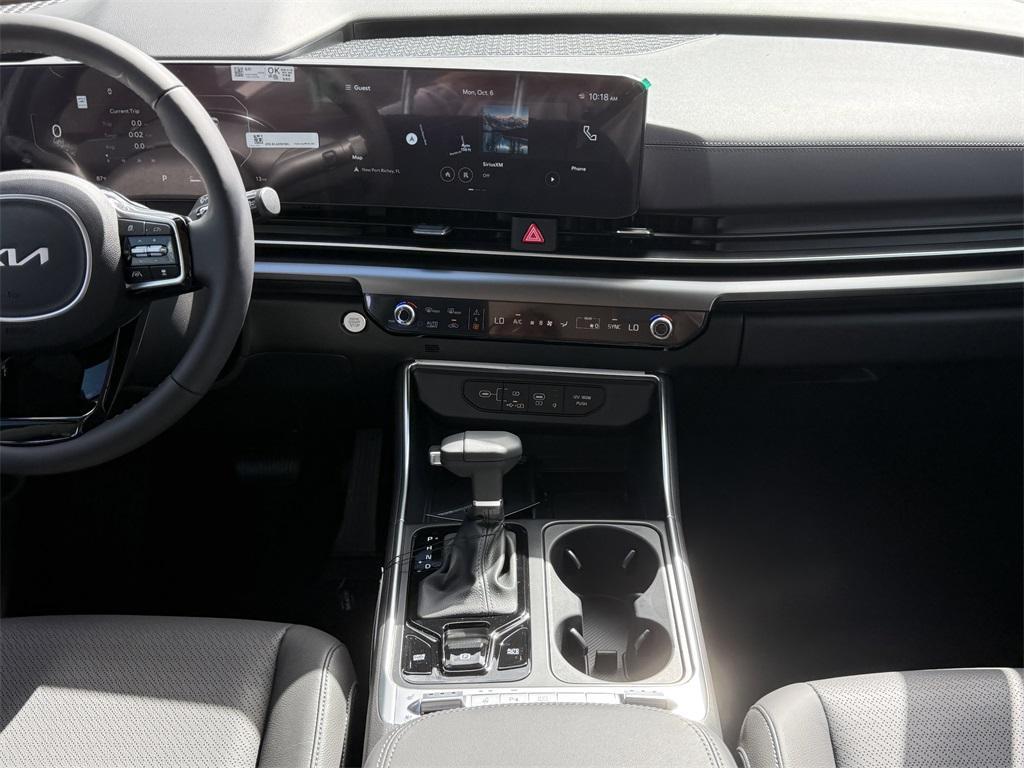 new 2026 Kia Carnival car, priced at $52,285