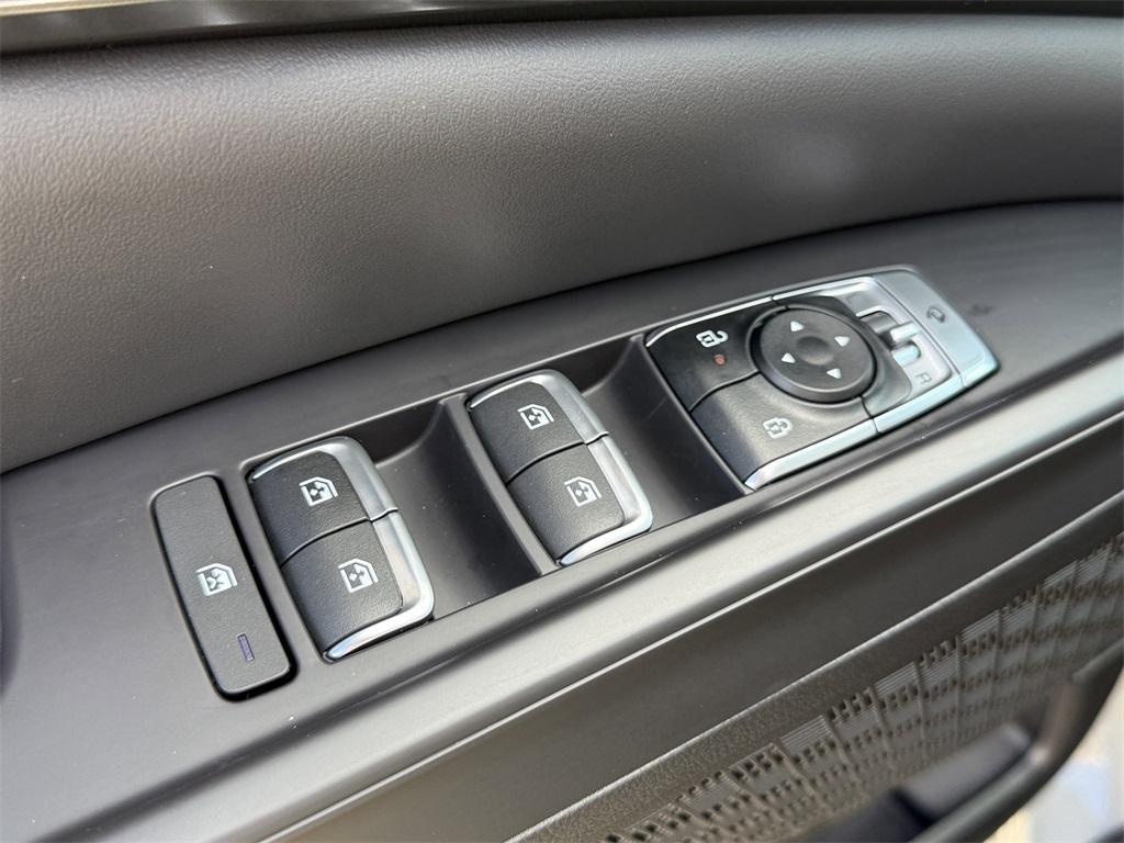 new 2026 Kia Carnival car, priced at $52,285