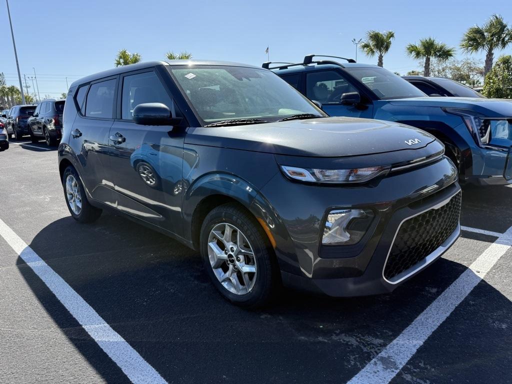 used 2022 Kia Soul car, priced at $14,991