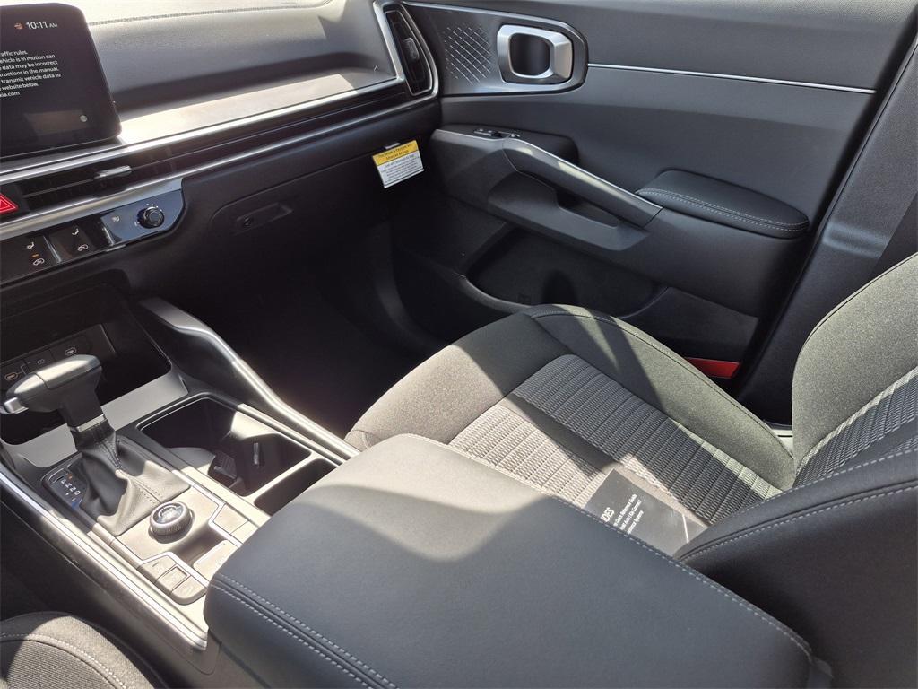 new 2025 Kia Sorento car, priced at $31,630