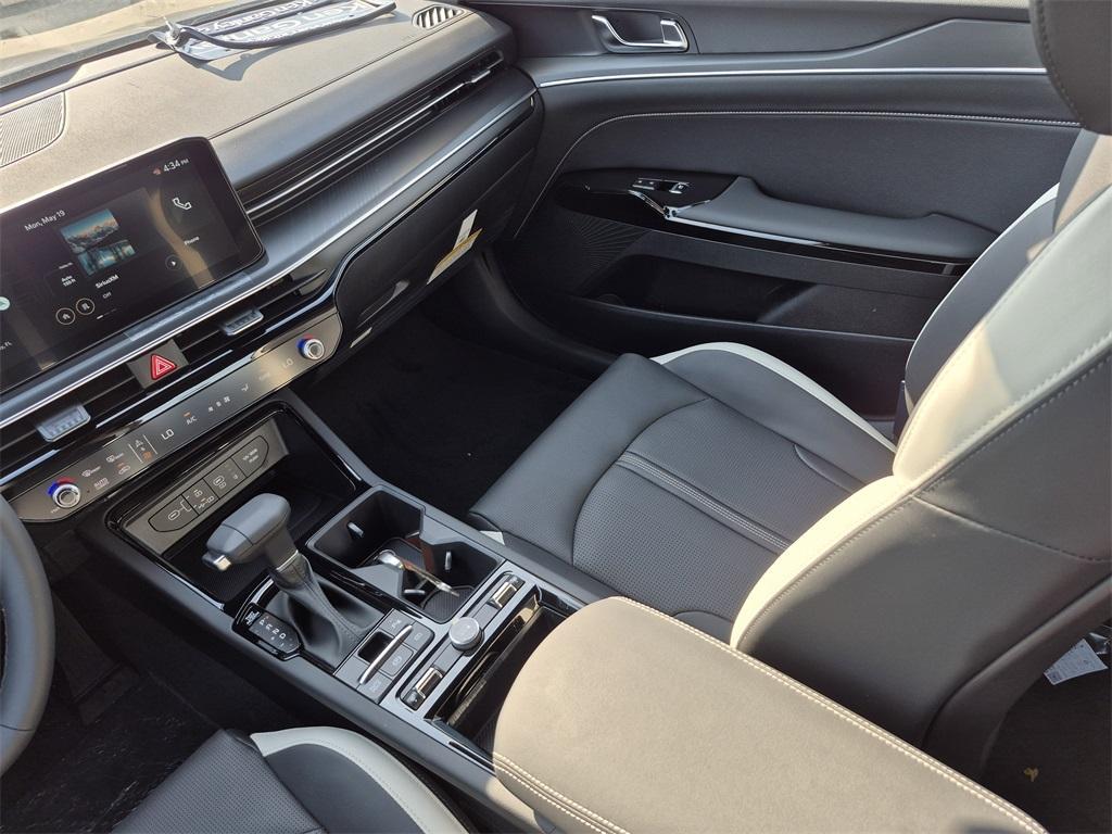 new 2025 Kia K5 car, priced at $29,145