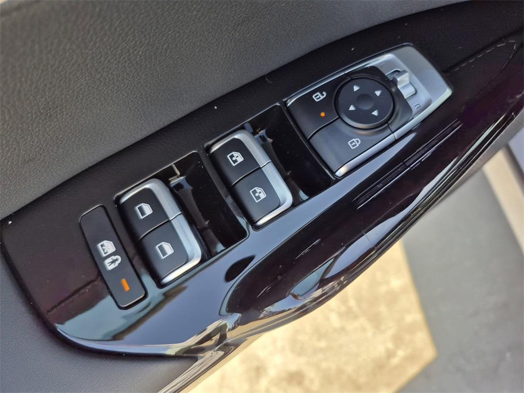 new 2025 Kia K5 car, priced at $29,145