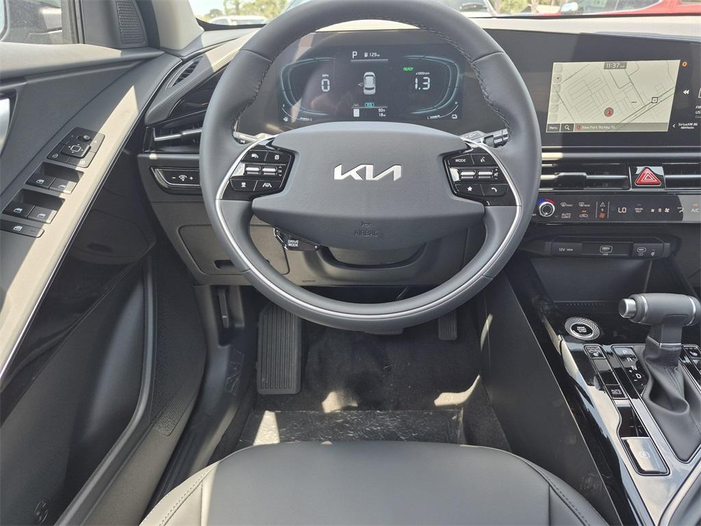 new 2025 Kia Niro car, priced at $30,955