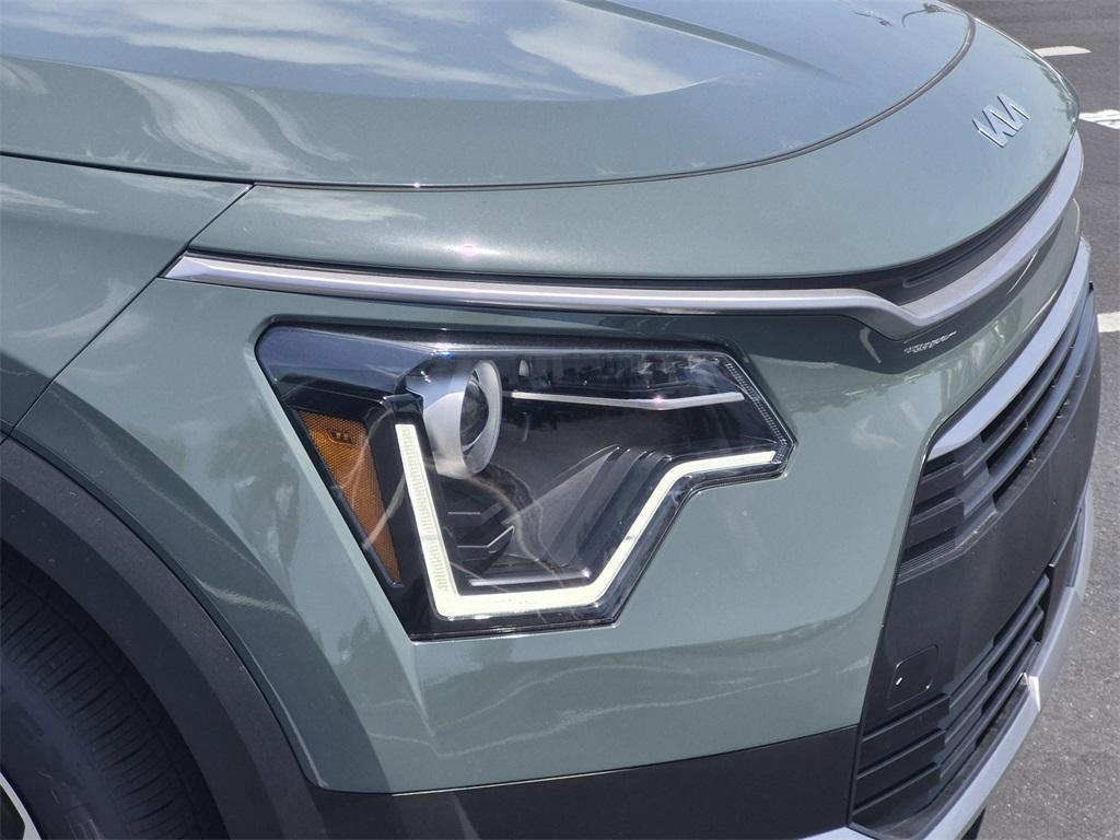 new 2025 Kia Niro car, priced at $30,955
