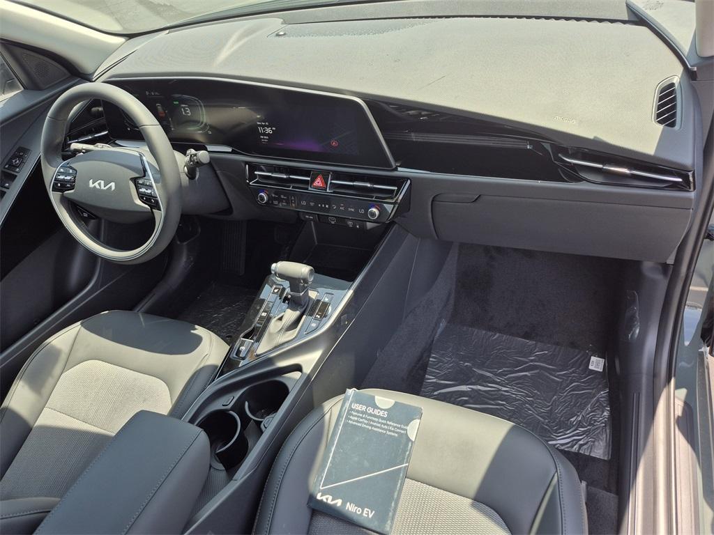 new 2025 Kia Niro car, priced at $30,955