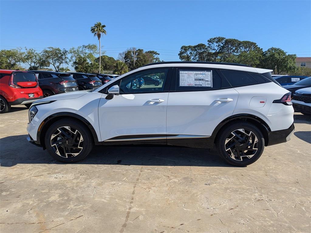 new 2025 Kia Sportage car, priced at $35,405