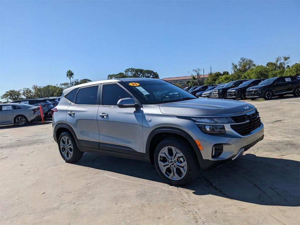 used 2025 Kia Seltos car, priced at $20,321