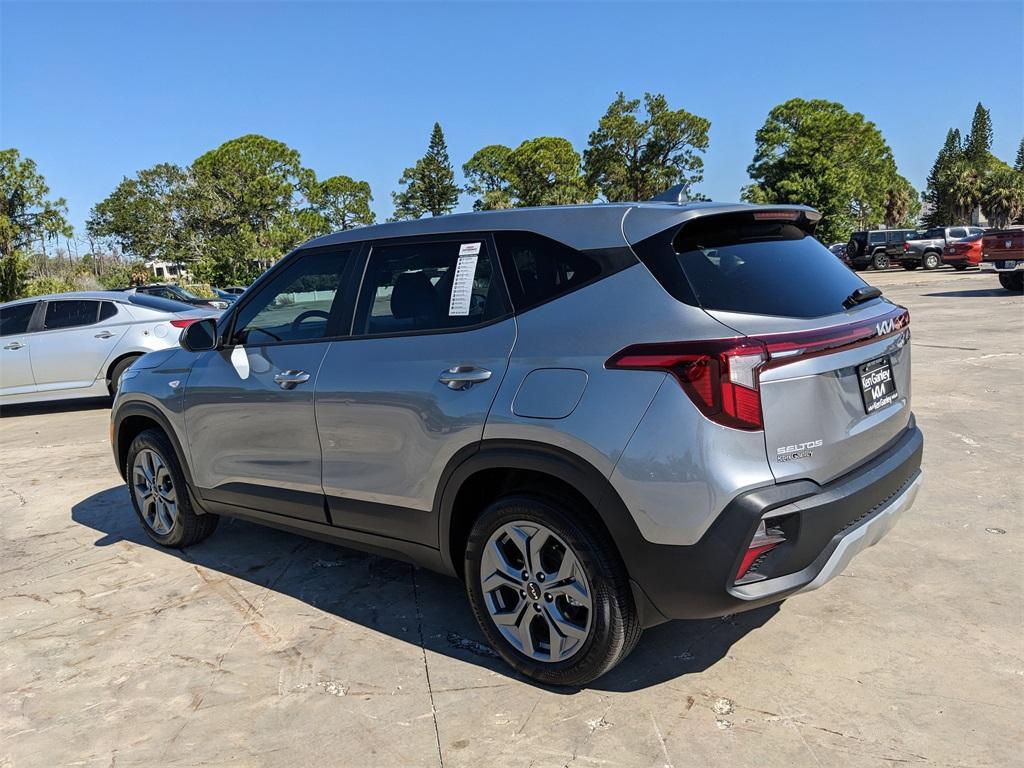 used 2025 Kia Seltos car, priced at $20,321
