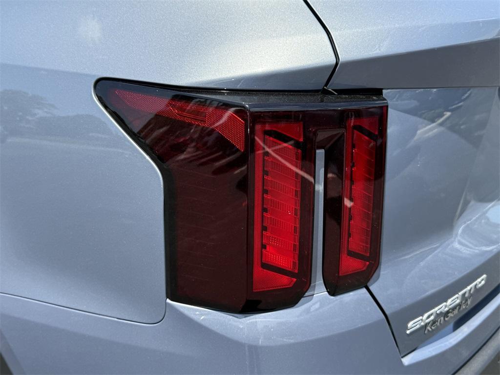 new 2025 Kia Sorento car, priced at $36,730
