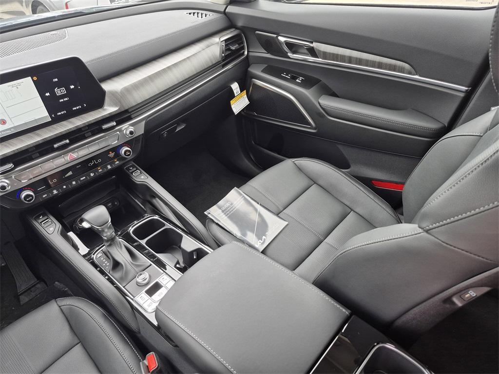 new 2025 Kia Telluride car, priced at $44,025