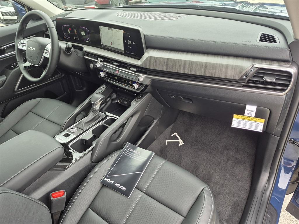 new 2025 Kia Telluride car, priced at $44,025