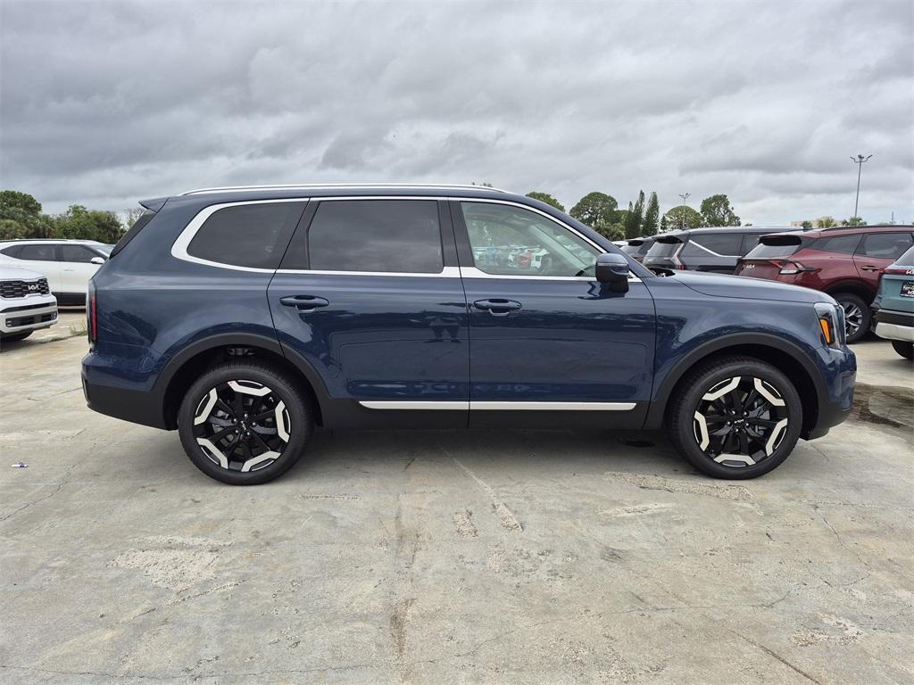 new 2025 Kia Telluride car, priced at $44,025