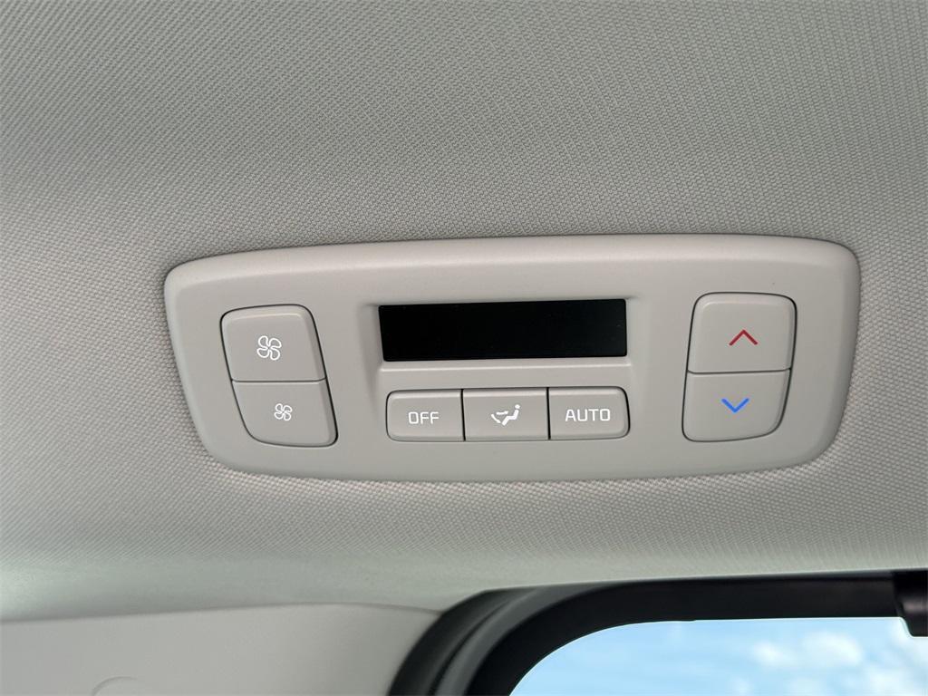 new 2026 Kia Carnival car, priced at $52,785