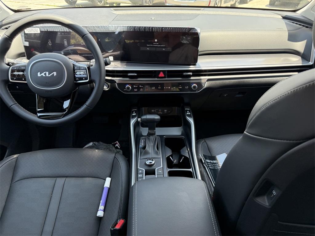 new 2025 Kia Sorento car, priced at $35,860