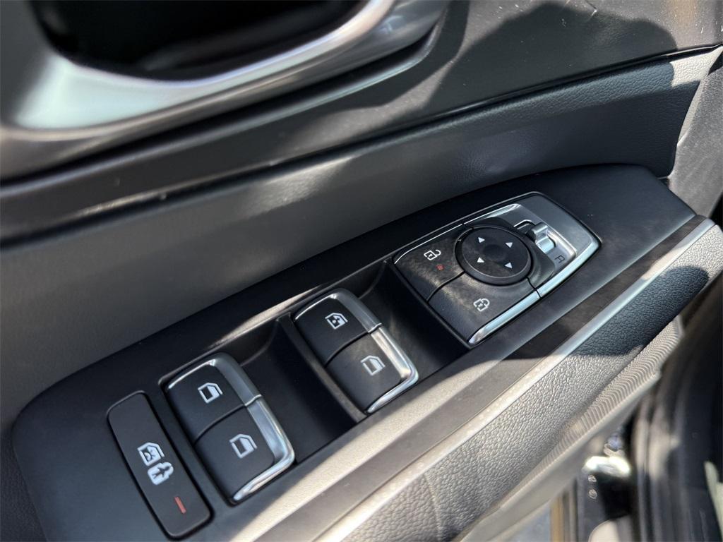 new 2025 Kia Sorento car, priced at $35,860