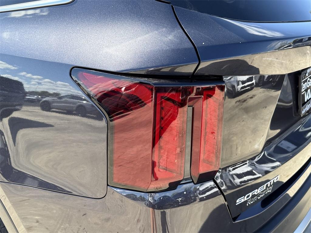 new 2025 Kia Sorento car, priced at $34,530