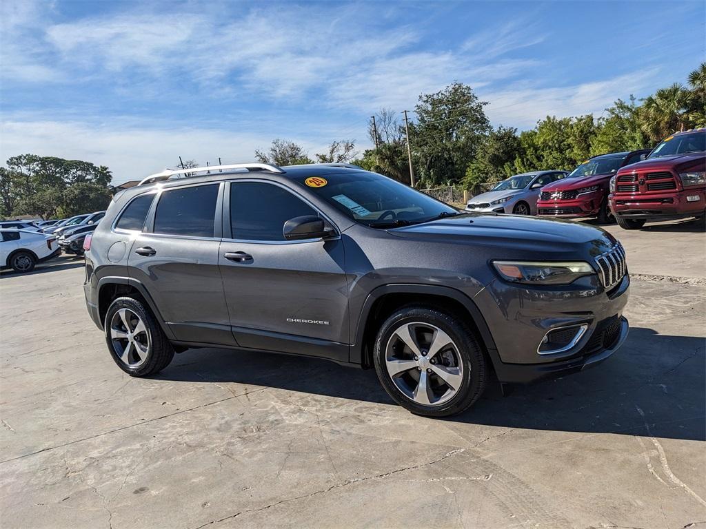 used 2020 Jeep Cherokee car, priced at $11,783