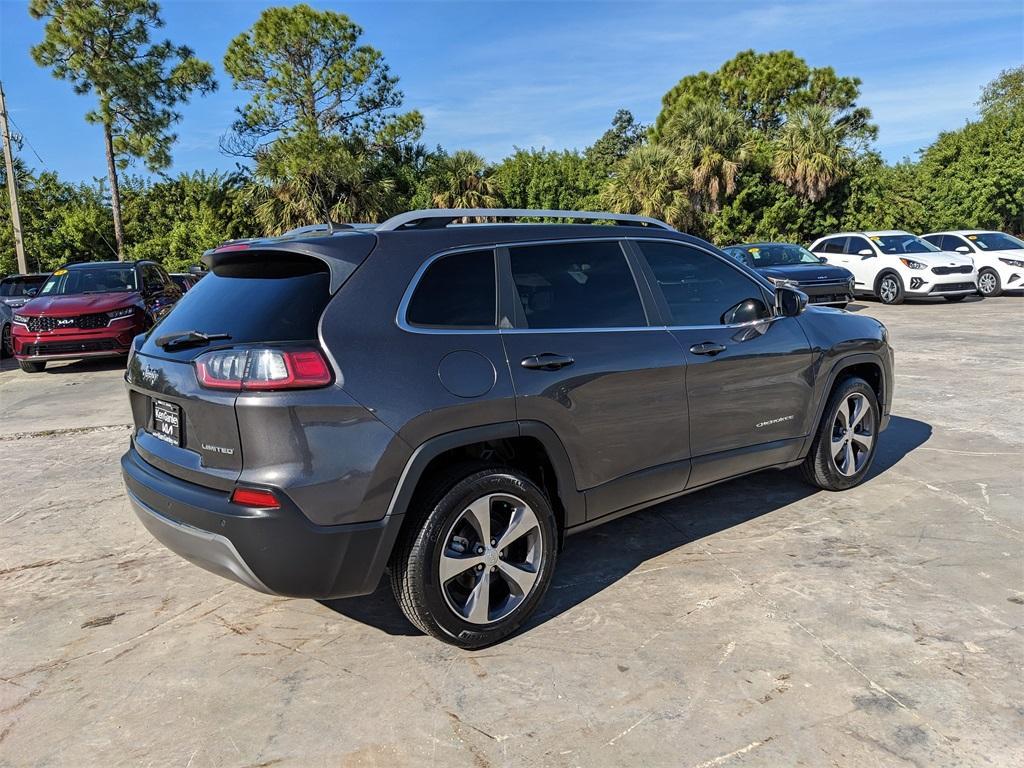 used 2020 Jeep Cherokee car, priced at $11,783