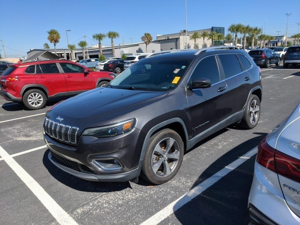 used 2020 Jeep Cherokee car, priced at $13,501