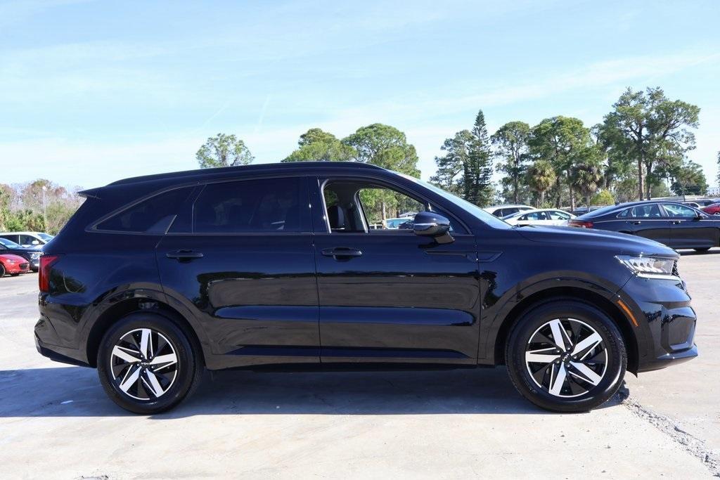 used 2023 Kia Sorento car, priced at $32,468