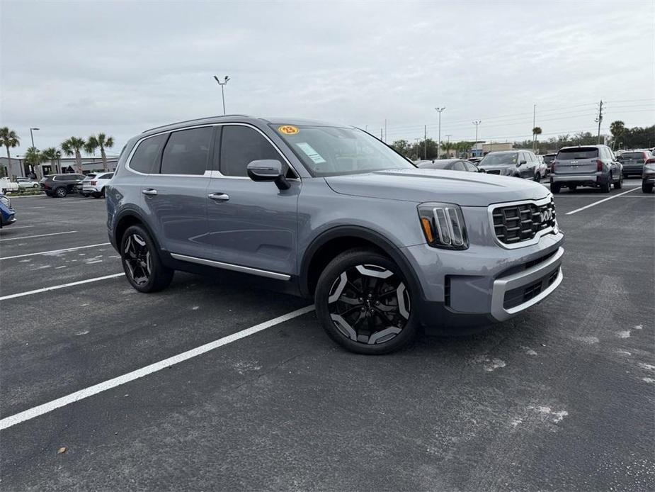 used 2023 Kia Telluride car, priced at $32,491