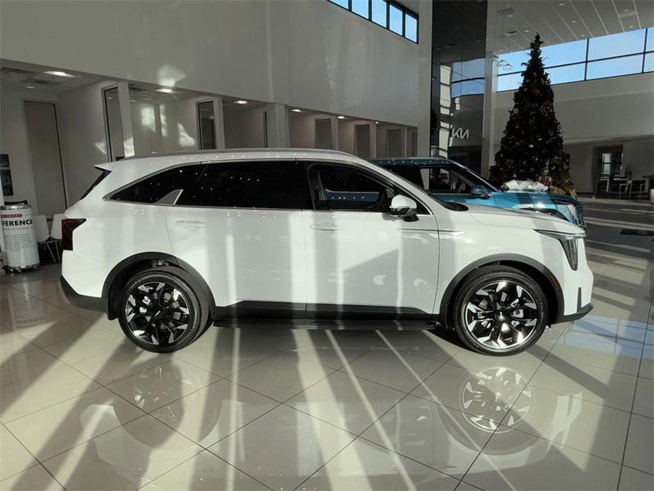 new 2025 Kia Sorento car, priced at $44,190