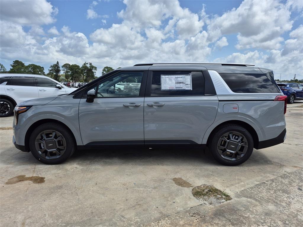 new 2025 Kia Carnival Hybrid car, priced at $43,684