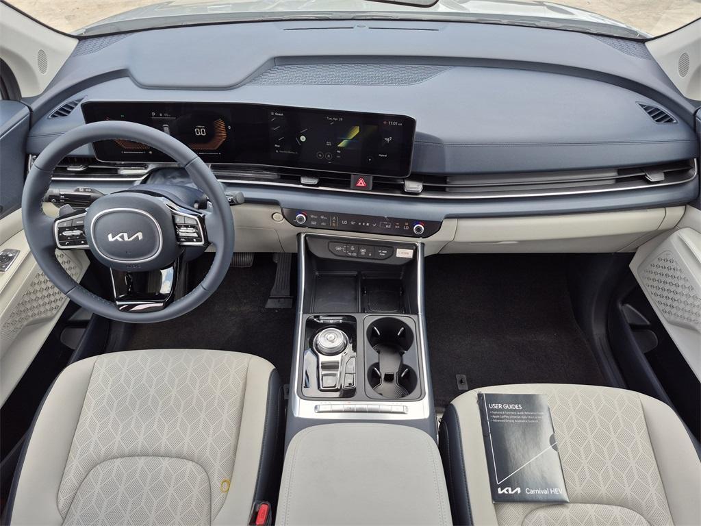new 2025 Kia Carnival Hybrid car, priced at $43,684
