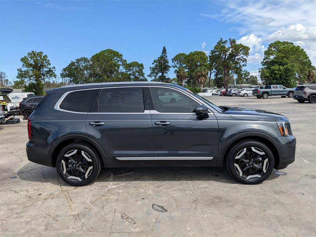 used 2024 Kia Telluride car, priced at $31,992