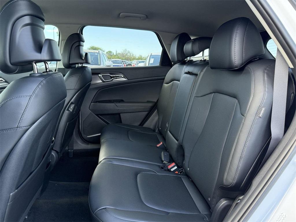 new 2025 Kia Sportage car, priced at $29,955