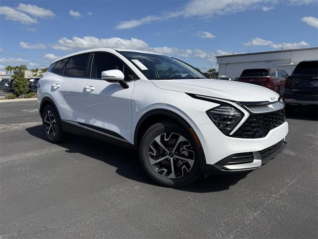 new 2025 Kia Sportage car, priced at $29,955