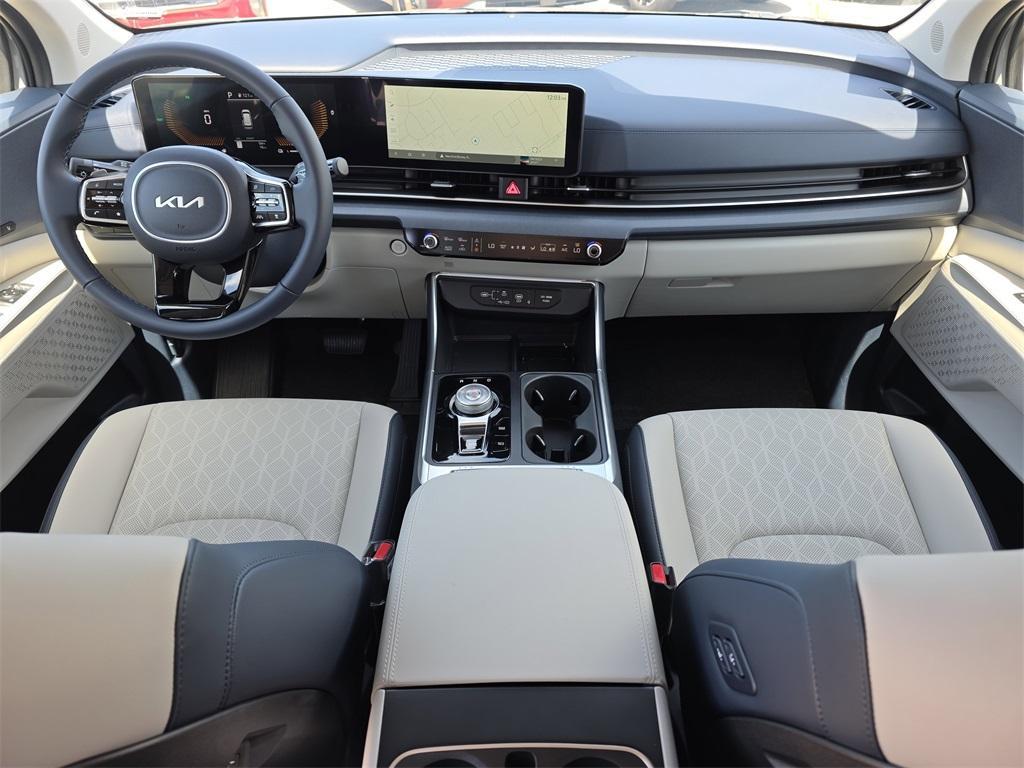 new 2026 Kia Carnival Hybrid car, priced at $45,370