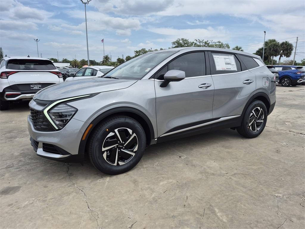 new 2025 Kia Sportage Hybrid car, priced at $29,710