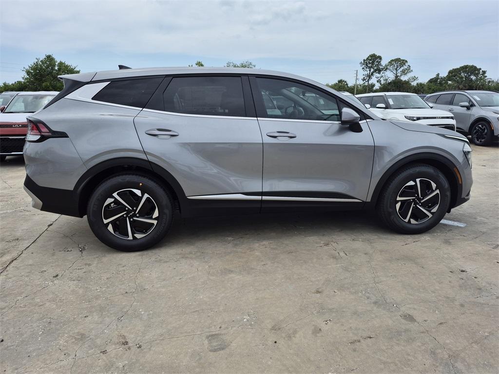 new 2025 Kia Sportage Hybrid car, priced at $29,710