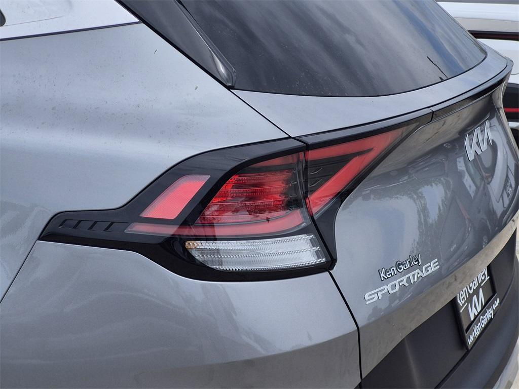 new 2025 Kia Sportage Hybrid car, priced at $29,710