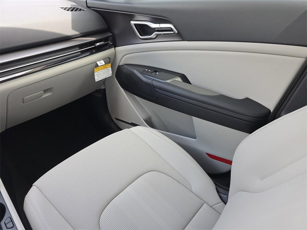 new 2026 Kia Sportage car, priced at $30,190