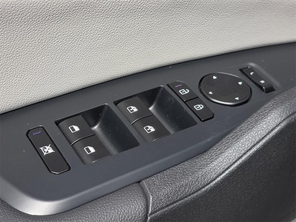 new 2026 Kia Sportage car, priced at $30,190